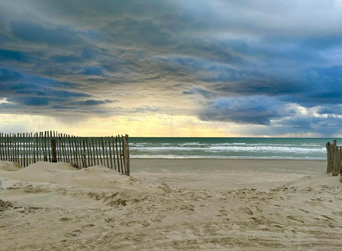 Studio Entre Mer Et Dunes Avec Balcon Vue Laterale Mer 50M Plage Pour 3 Pers Wifi Menage Compris 포르마옹플라주 외부 사진